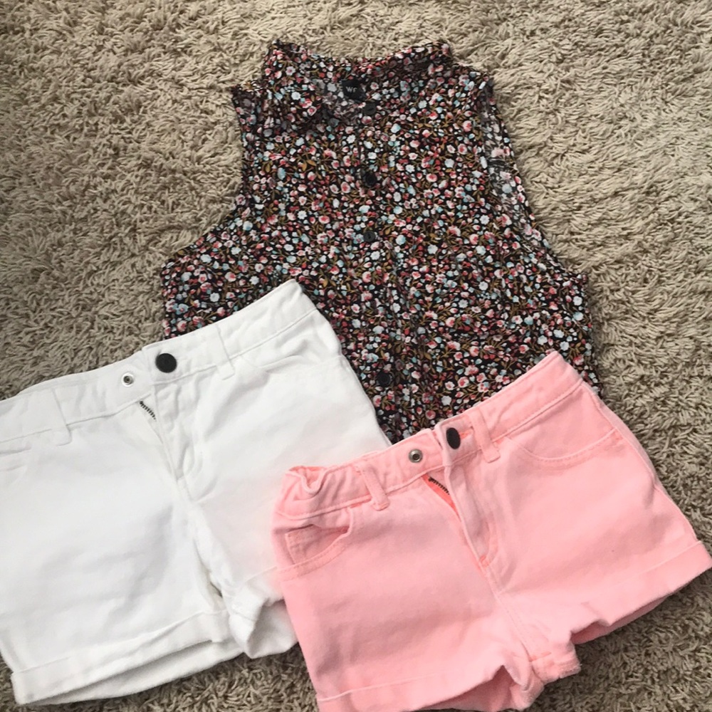 Girls Bundle - 2 shorts with top